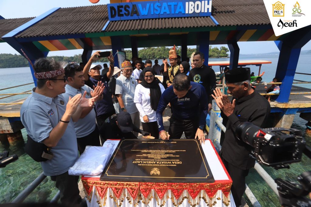 Gampong Iboih dan Aneuk Laot Meraih Anugerah Desa Wisata Indonesia 2023